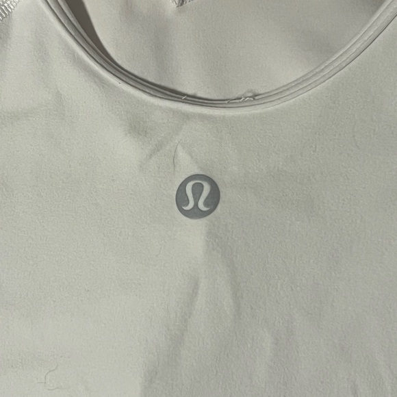 Women’s Lululemon Align T-Shirt - Picture 3 of 5